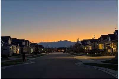 1910 High Plains Dr, Longmont, CO 80503 - Photo 42
