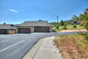 355 Kiowa Dr, Estes Park, CO 80517 - Photo 32