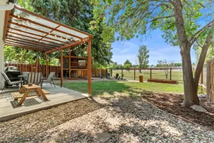 817 Parkview Dr, Fort Collins, CO 80525 - Photo 16
