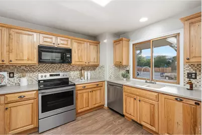 2242 Yorkshire St, Fort Collins, CO 80526 - Photo 8