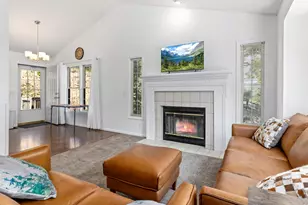 2709 Sunrise Ct, Estes Park, CO 80517 - Photo 8