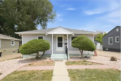 820 Vivian St, Longmont, CO 80501 - Photo 2