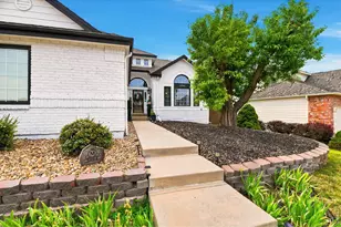 3004 Ravenhill Circle, Highlands Ranch, CO 80126 - Photo 2