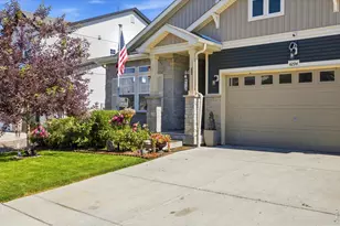 4294 Lacewood Ln, Johnstown, CO 80534 - Photo 2