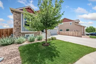 1043 Highline Ct, Loveland, CO 80538 - Photo 4