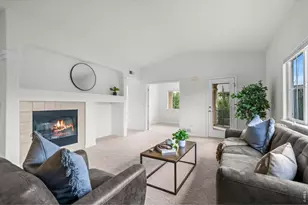 2125 Calais Dr, Longmont, CO 80504 - Photo 4