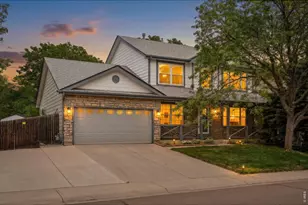 621 Rider Ridge Dr, Longmont, CO 80504 - Photo 2