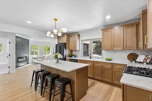 2260 Leyden St, Denver, CO 80207 - Photo 6