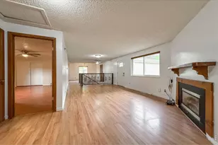 1739 Shavano St, Longmont, CO 80504 - Photo 6