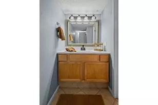 3121 S Tamarac Dr, Denver, CO 80231 - Photo 8