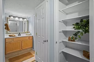 3121 S Tamarac Dr, Denver, CO 80231 - Photo 10