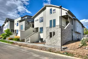822 Cherokee Dr, Fort Collins, CO 80525 - Photo 1