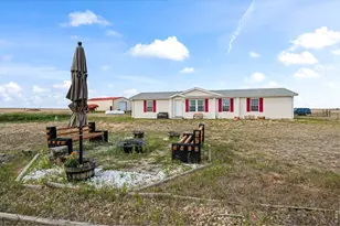 42605 E 112th Ave, Bennett, CO 80102 - Photo 2