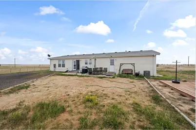 42605 E 112th Ave, Bennett, CO 80102 - Photo 18