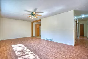 1415 S Douglas Ave, Loveland, CO 80537 - Photo 6