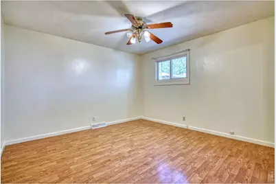 1415 S Douglas Ave, Loveland, CO 80537 - Photo 12