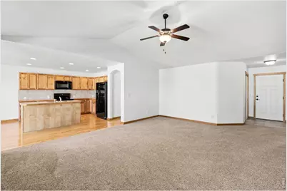 655 S Mountain View Dr, Eaton, CO 80615 - Photo 18