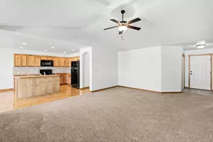 655 S Mountain View Dr, Eaton, CO 80615 - Photo 18