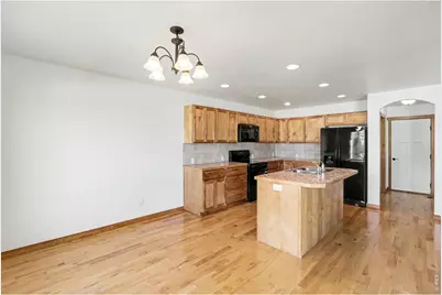 655 S Mountain View Dr, Eaton, CO 80615 - Photo 10