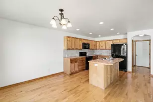655 S Mountain View Dr, Eaton, CO 80615 - Photo 10
