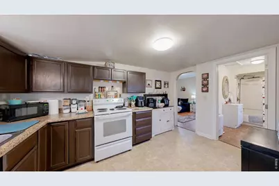 321 Jefferson St, Sterling, CO 80751 - Photo 8