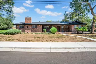905 W 3rd Ave, Broomfield, CO 80020 - Photo 2
