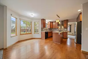 2428 Maplewood Cir W, Longmont, CO 80503 - Photo 4