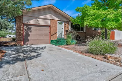 1429 Lashley St, Longmont, CO 80504 - Photo 4