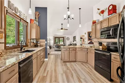 4070 W 11th St #13, Greeley, CO 80634 - Photo 6