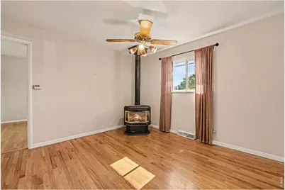 1409 Shamrock St, Fort Collins, CO 80521 - Photo 6