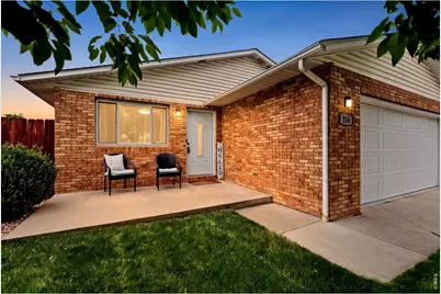216 Chestnut St, Windsor, CO 80550 - Photo 2