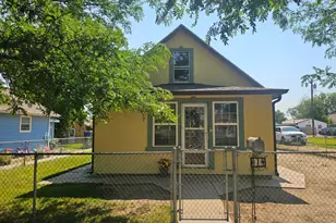 814 Ensign St, Fort Morgan, CO 80701 - Photo 1