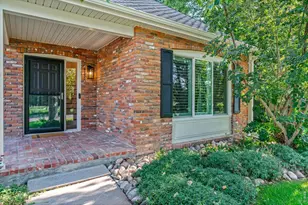 1204 Parkwood Dr, Fort Collins, CO 80525 - Photo 2