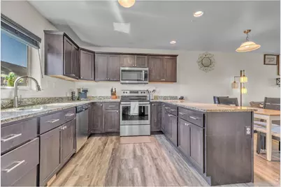 3660 W 25th St #402, Greeley, CO 80634 - Photo 10