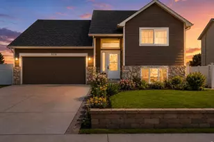 508 E 29th St Dr, Greeley, CO 80631 - Photo 2