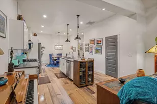 135 S Washington Ave, Loveland, CO 80537 - Photo 16