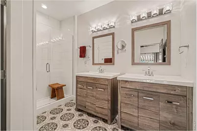 135 S Washington Ave, Loveland, CO 80537 - Photo 20