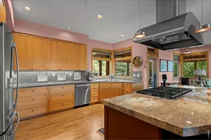 7542 Crestview Dr, Niwot, CO 80504 - Photo 8