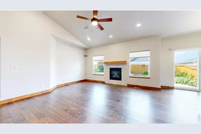 306 Dorothy Dr, Berthoud, CO 80513 - Photo 6