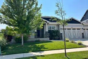 2176 Day Spring Dr, Windsor, CO 80550 - Photo 2