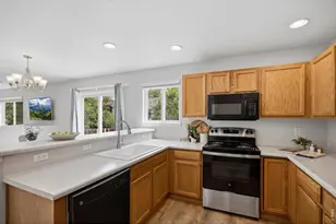 1227 Dewey Dr, Fort Collins, CO 80526 - Photo 16