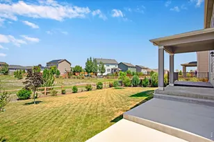 912 Charlton Dr, Windsor, CO 80550 - Photo 2