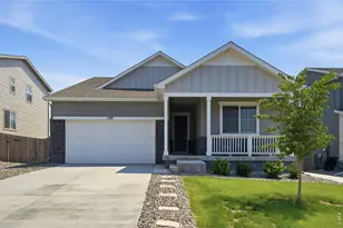320 Elbert St, Johnstown, CO 80534 - Photo 2