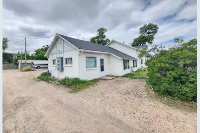 221 Hamilton St, Sterling, CO 80751 - Photo 2