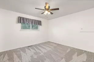 2313 Farisita Dr, Loveland, CO 80538 - Photo 24