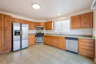 426 Heritage Ln, Johnstown, CO 80534 - Photo 8