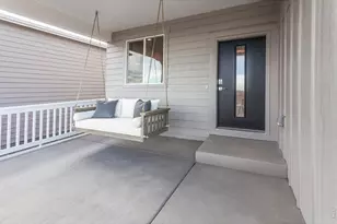 800 Galloway Dr, Johnstown, CO 80534 - Photo 2