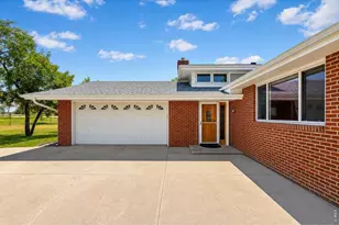 9748 Majestic Rd, Longmont, CO 80504 - Photo 4