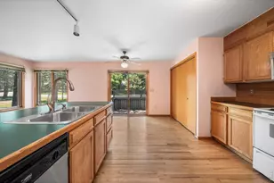 1029 Driftwood Dr, Fort Collins, CO 80525 - Photo 10