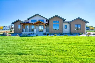 6606 W 24th St, Greeley, CO 80634 - Photo 2